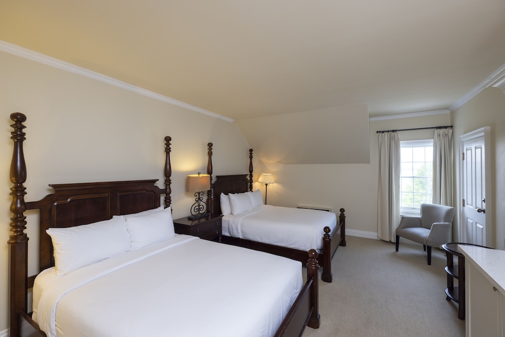 Standard Room, 2 Double Beds, Garden View photo 1