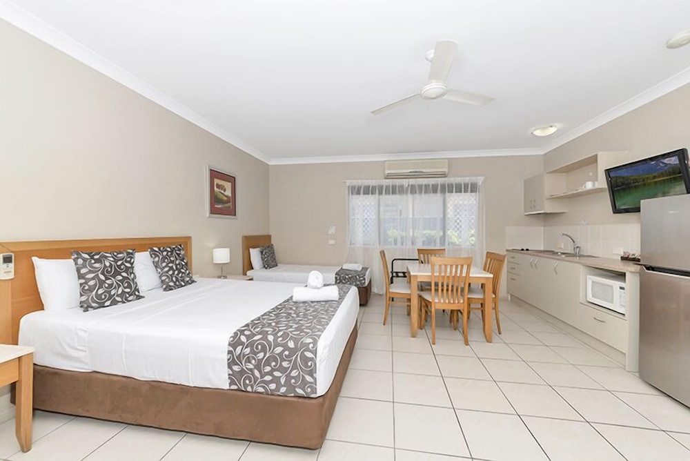 Executive Access Family with Kitchenette