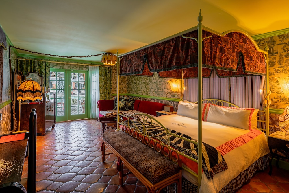 Room, 1 King Bed, Balcony, Poolside