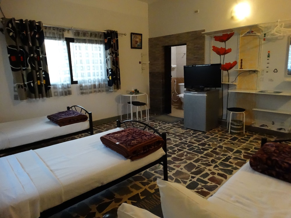 Standard Room, 1 Bedroom, Ensuite photo 2