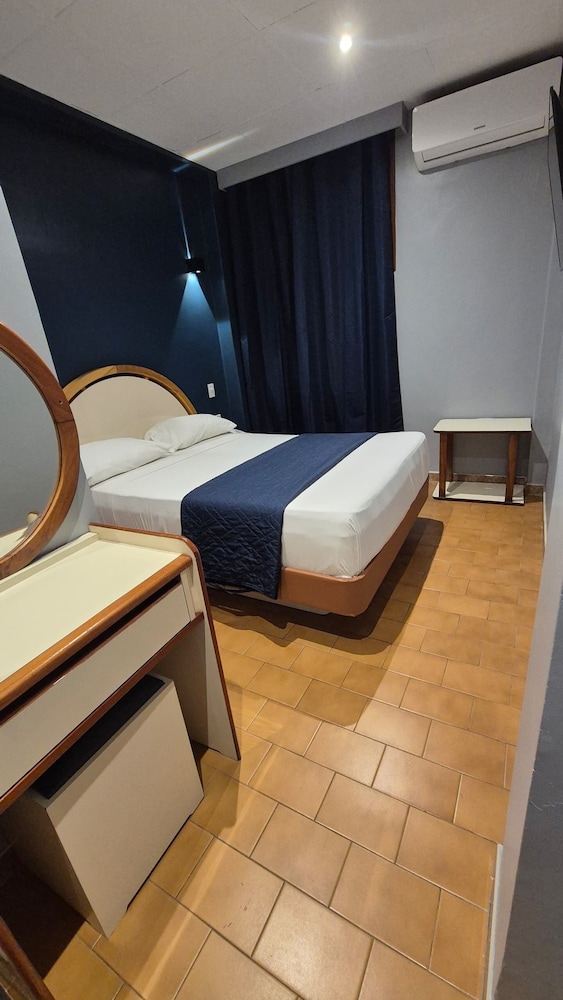 Comfort Room photo 2