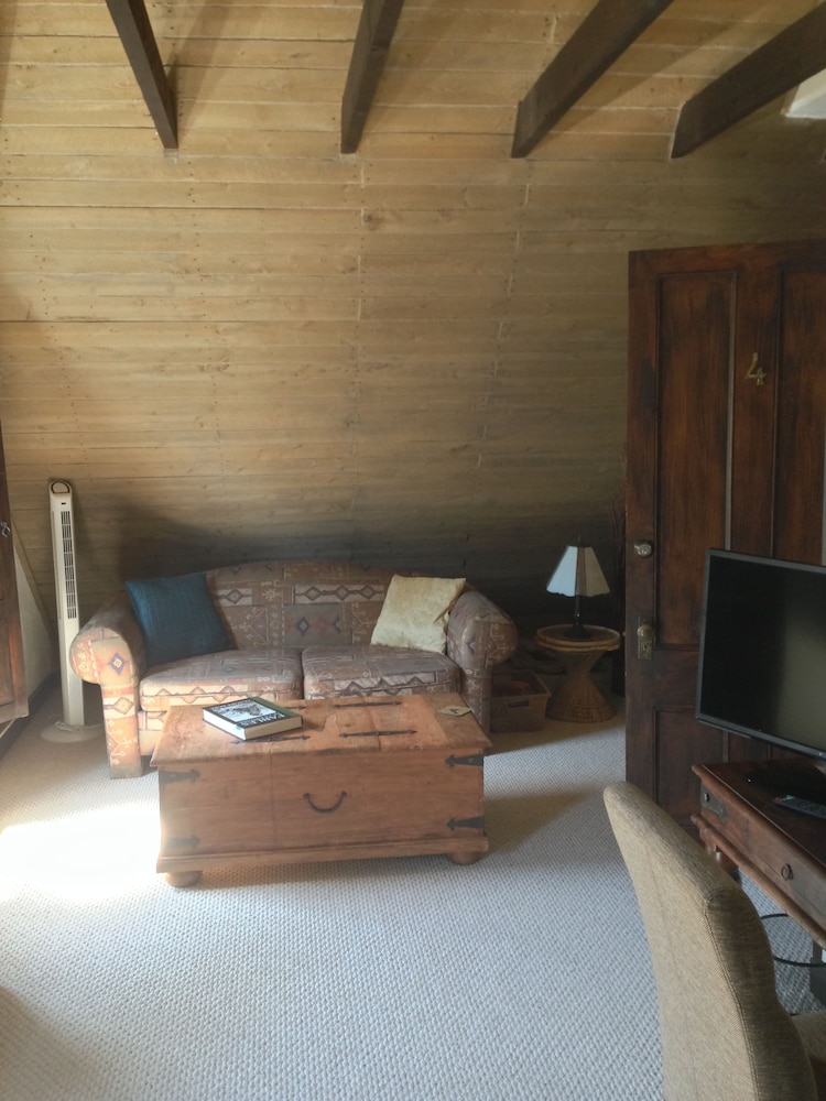 Suite, 1 Queen Bed, Sea View (4) photo 2