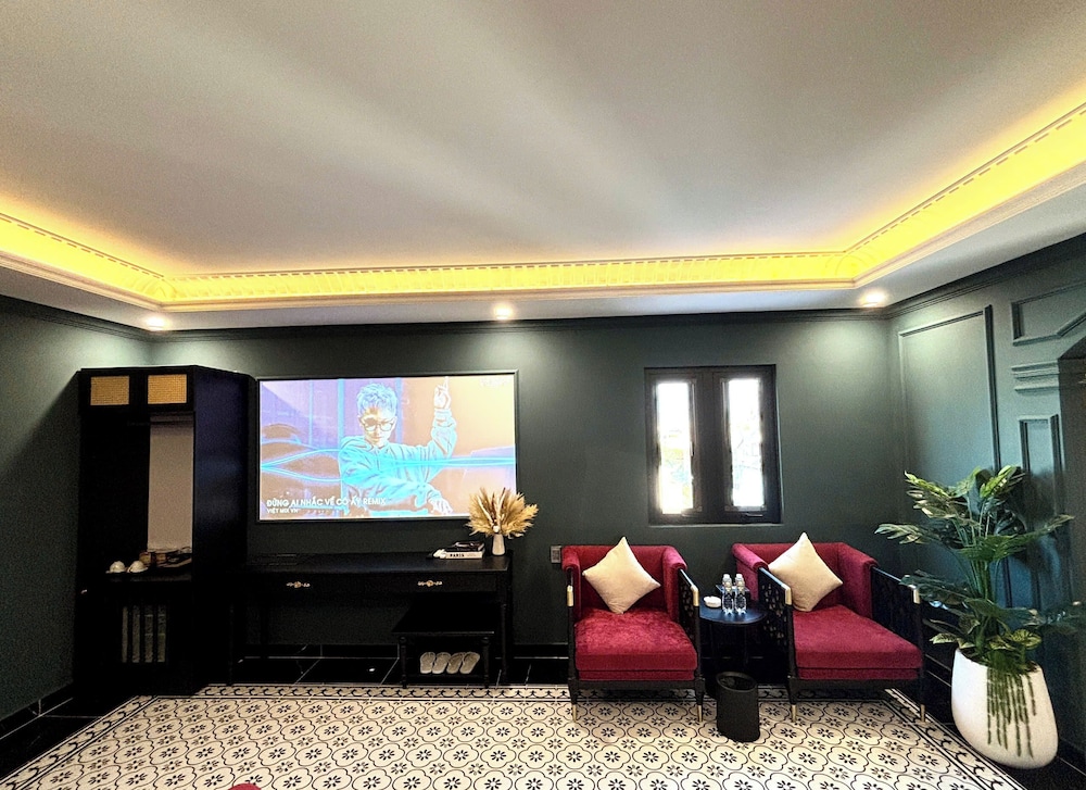 Deluxe Double Room, City View photo 2