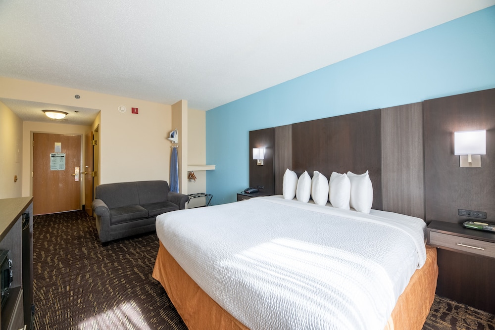Standard Room, 1 King Bed photo 2