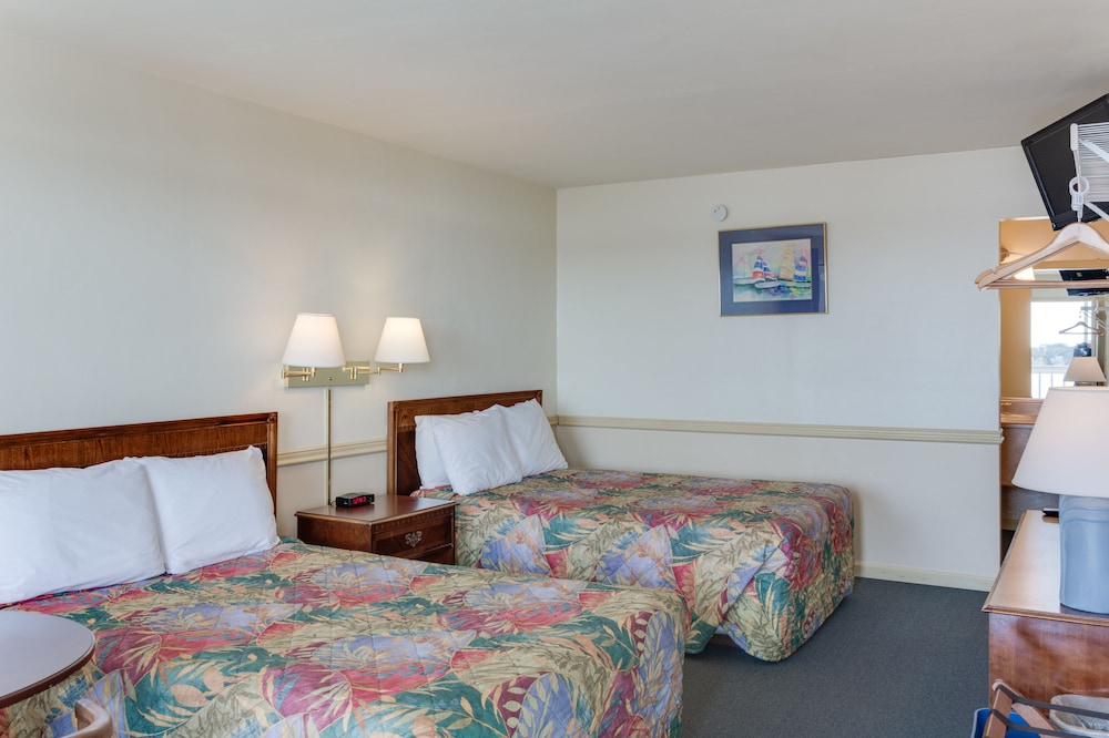 Room, 2 Double Beds photo 1