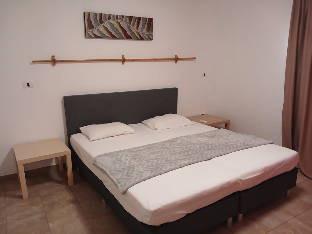 Apartment, 2 Bedrooms, Pool View