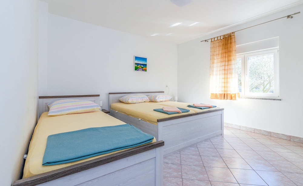 Apartment (A1)