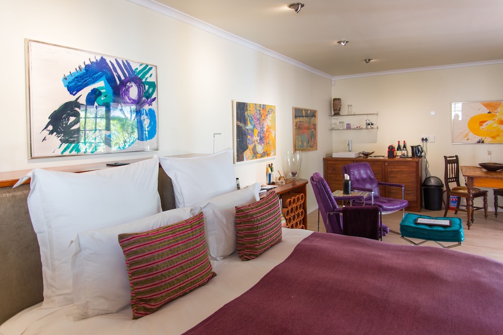 Suite, Mountain View photo 3