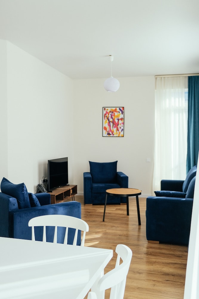 Premium Suite - Photo 4