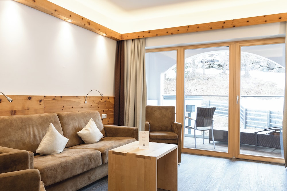 Junior Suite, Mountain View photo 2