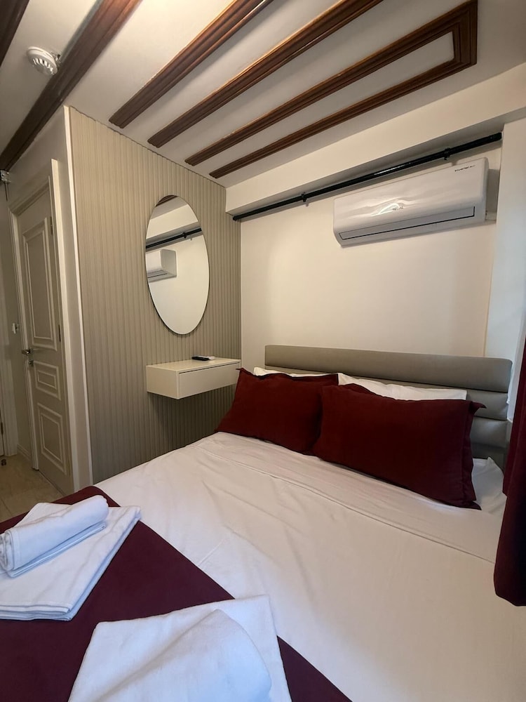 Economy Double Room, Garden View photo 2