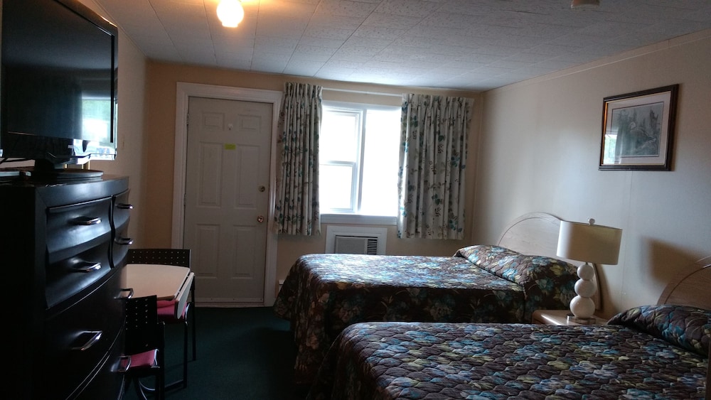 Standard Room, 2 Double Beds photo 2