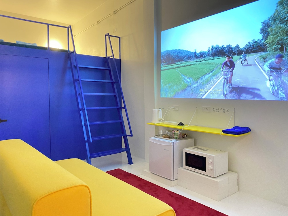 Deluxe Duplex King room (Stair in unit)