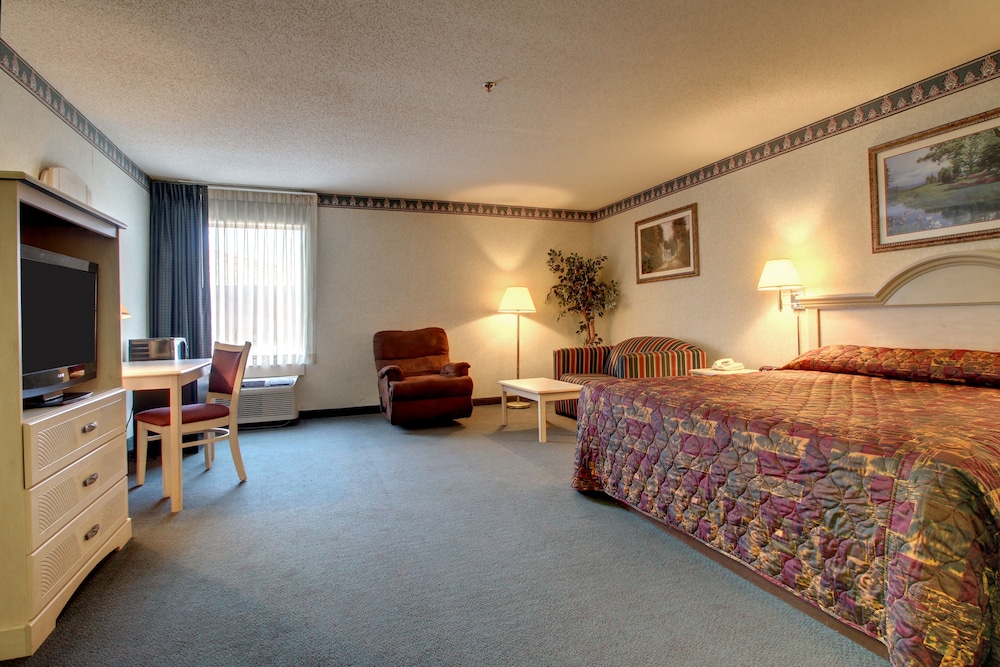Room, 1 King Bed with Recliner, Accessible (Smoking) photo 3