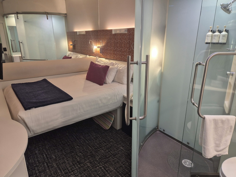 Available room