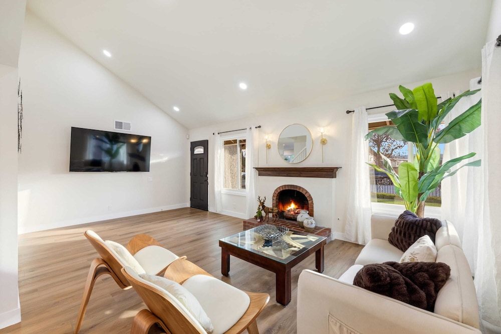 House (4 Bedrooms) photo 1