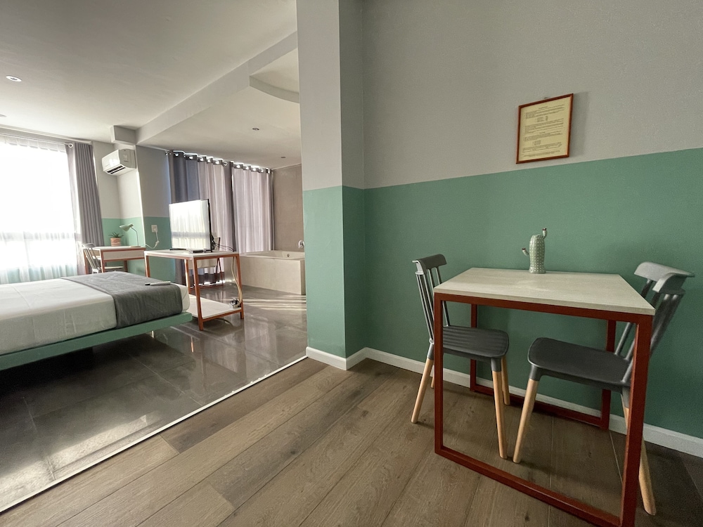 Comfort Room photo 2