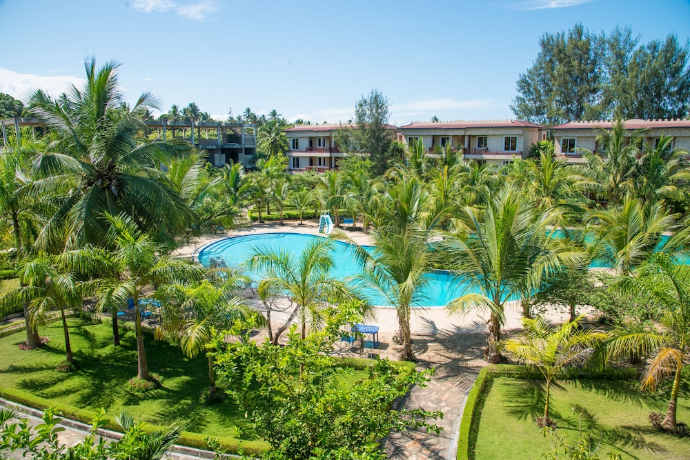 Luxury Suite, Pool View