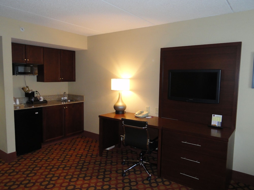Suite, 1 King Bed, Non Smoking, Refrigerator & Microwave