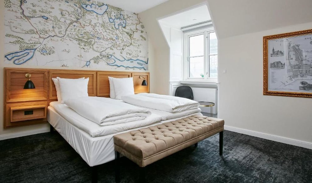 Deluxe Room, 2 Twin Beds photo 2