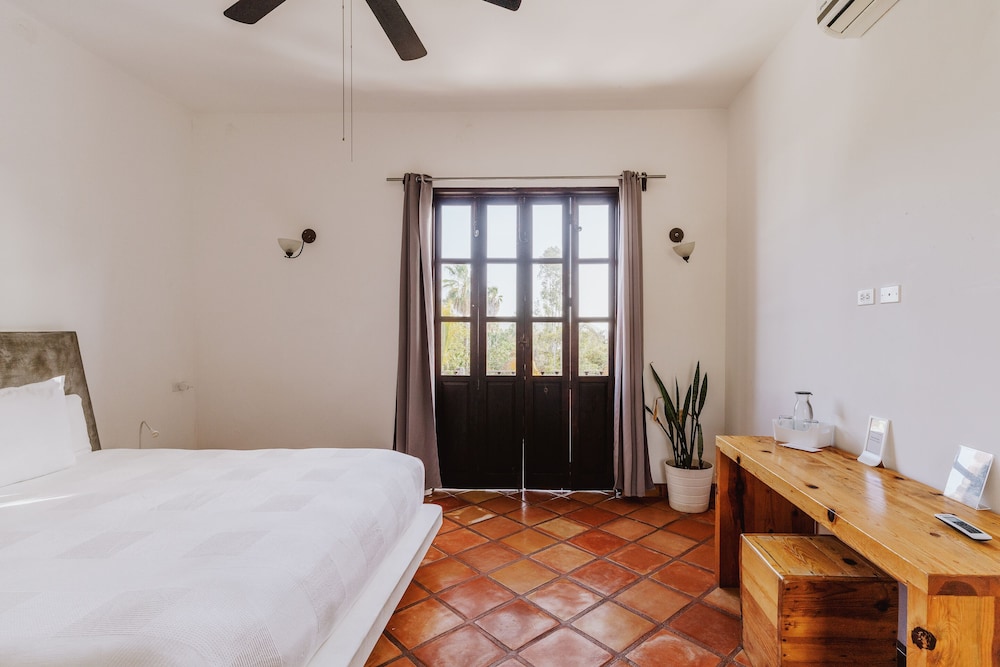 Comfort Studio, Balcony, Garden View