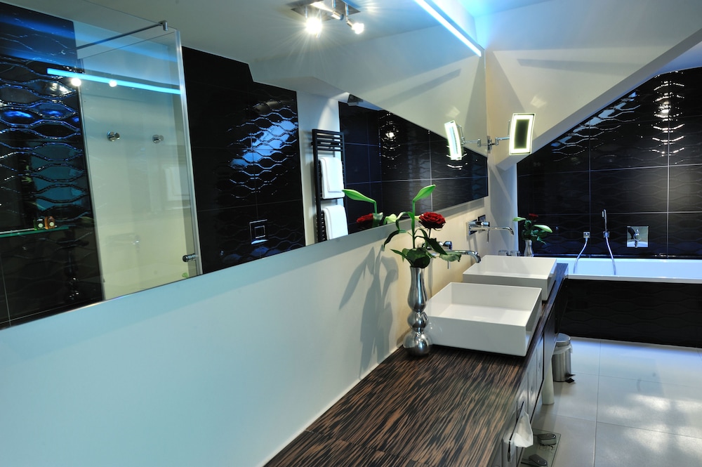 Suite 47 - Photo 7