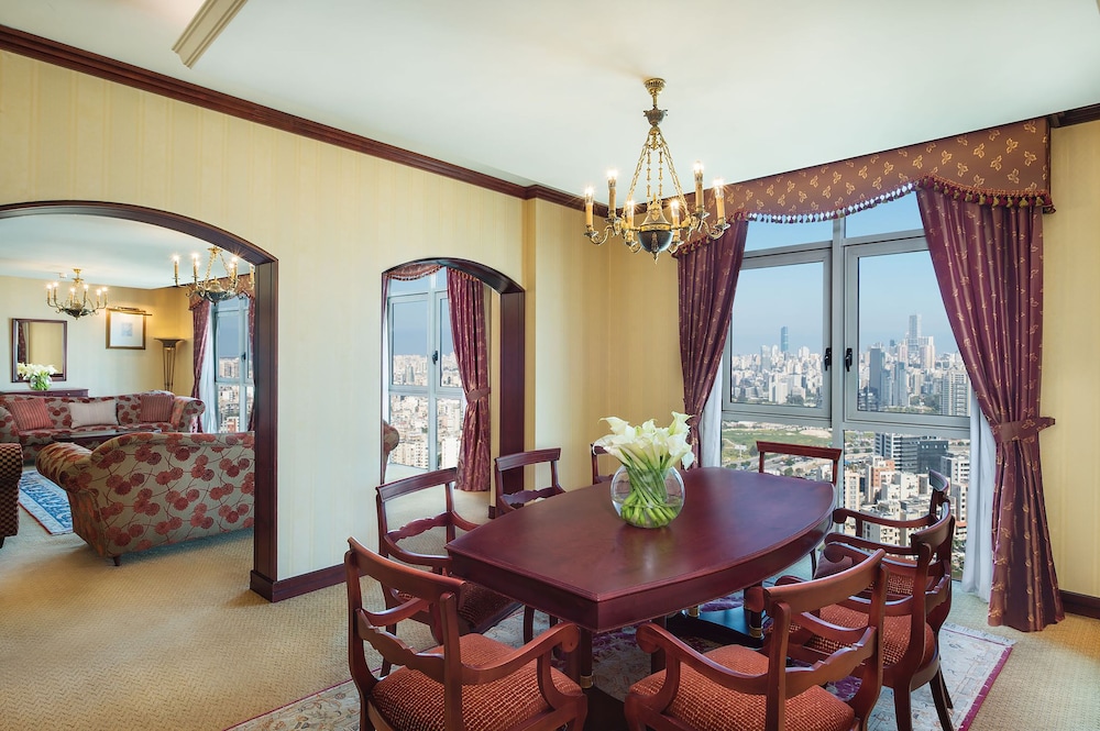 Royal Suite photo 3