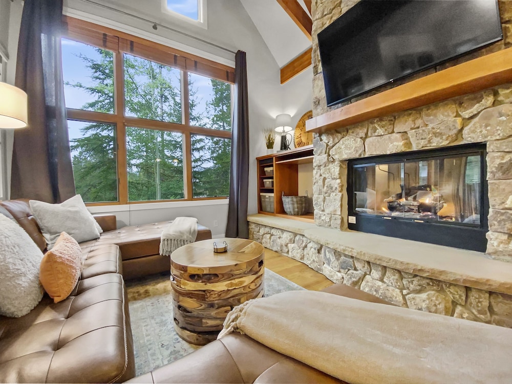 Townhome, 4 Bedrooms