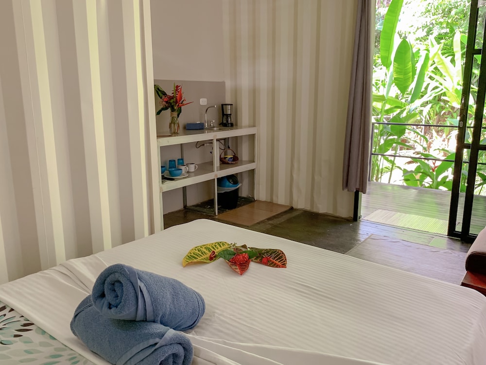 Chambre Double Design, terrasse, vue jardin