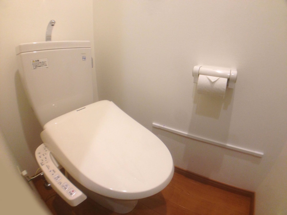 From 2 Nights, 4 Beds, Free Drink Bar, No Housekeeping, Non Smoking photo 2