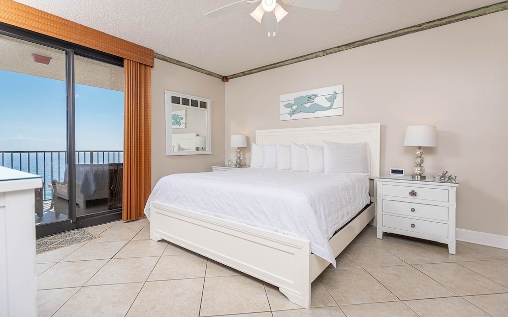 Condo, 3 Bedrooms