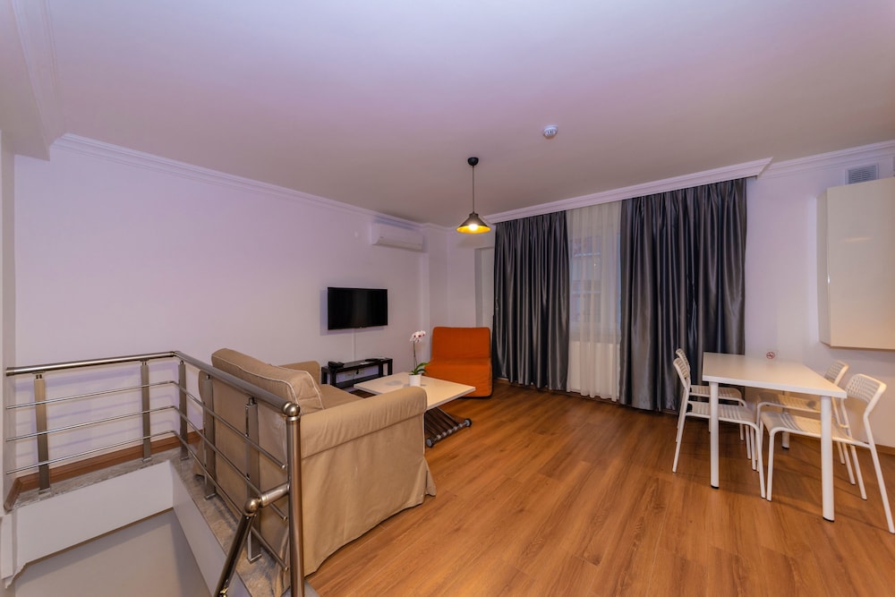 Family Duplex photo 1