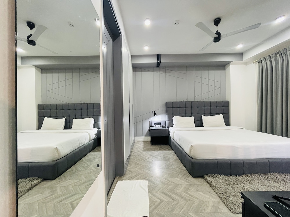Deluxe Room, 1 Double Bed, Kitchen photo 3