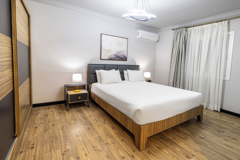 Deluxe Apartment, 3 Bedrooms, Pool View