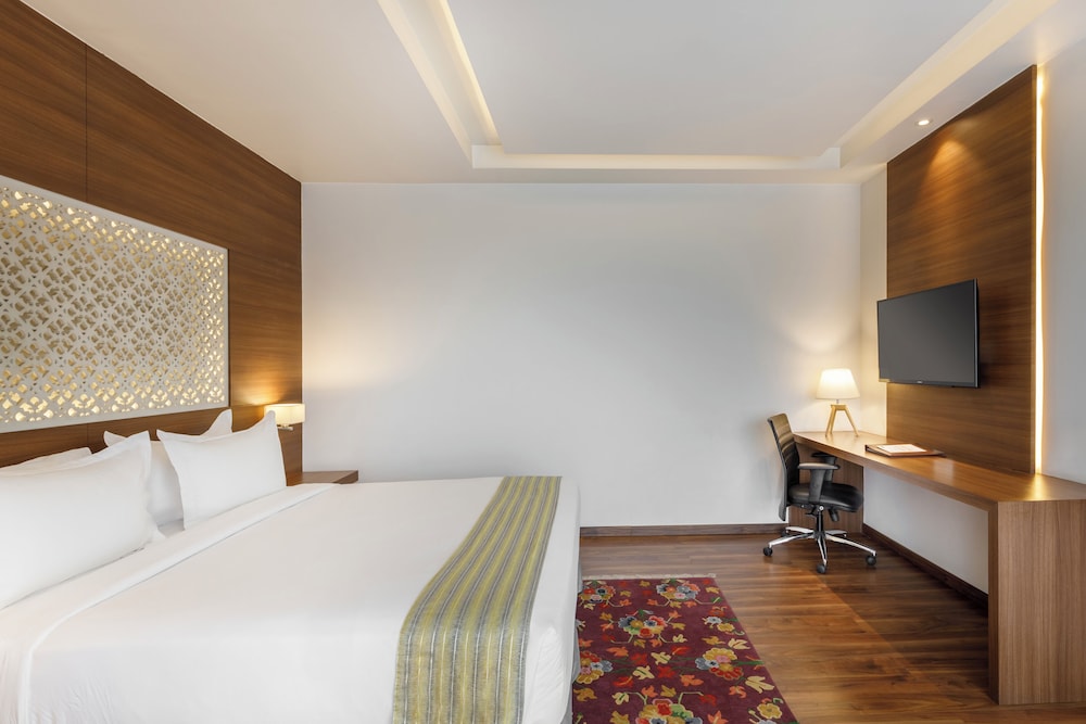 Executive Room - Photo 1