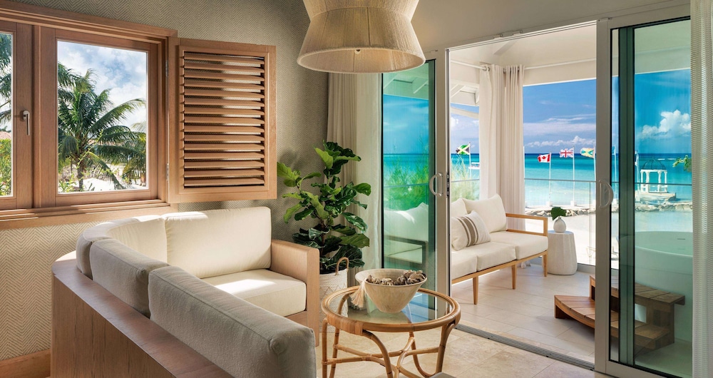 Suite, Beachfront (Butler Villa Tranquility Soaking Tub)