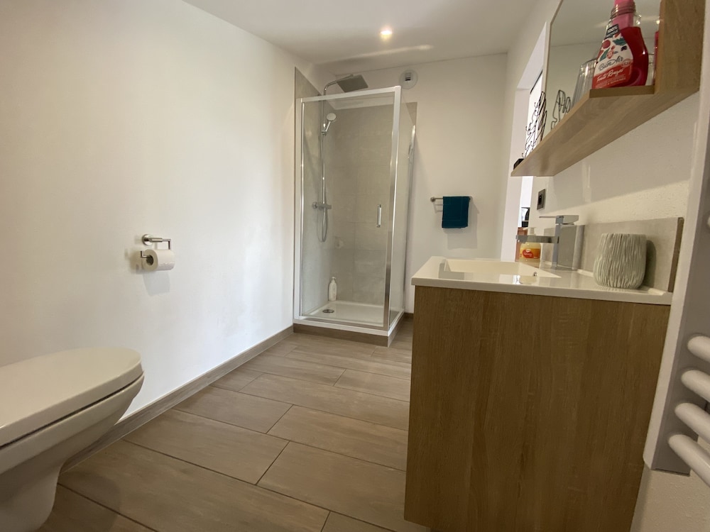 Comfort Double Room, Ensuite, Garden View (Chambre Granny) - Photo 21