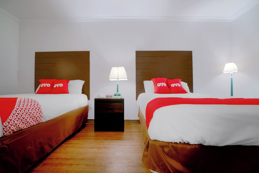 Room, 2 Queen Beds - Photo 2