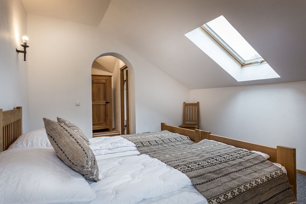 Traditional Twin Room, 2 Twin Beds photo 1