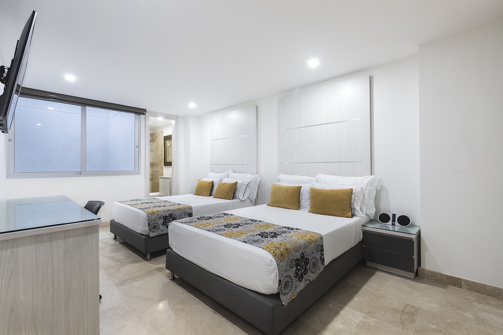 Triple Room, Multiple Beds photo 3