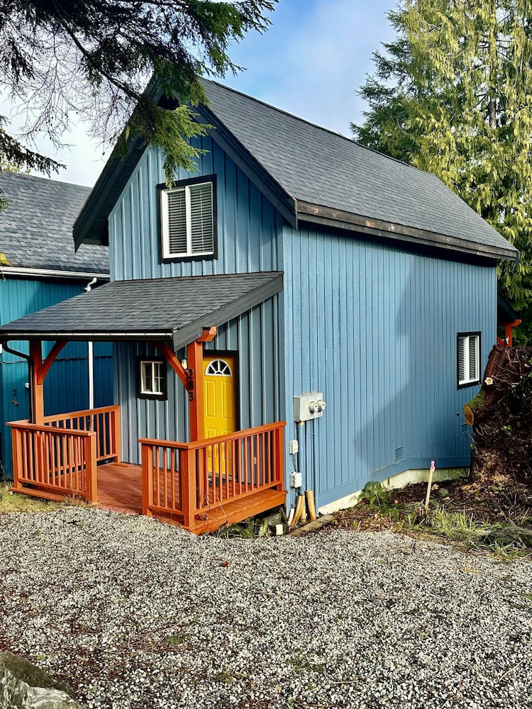 Cottage (Waterfront Post and Beam Cottage!) photo 2