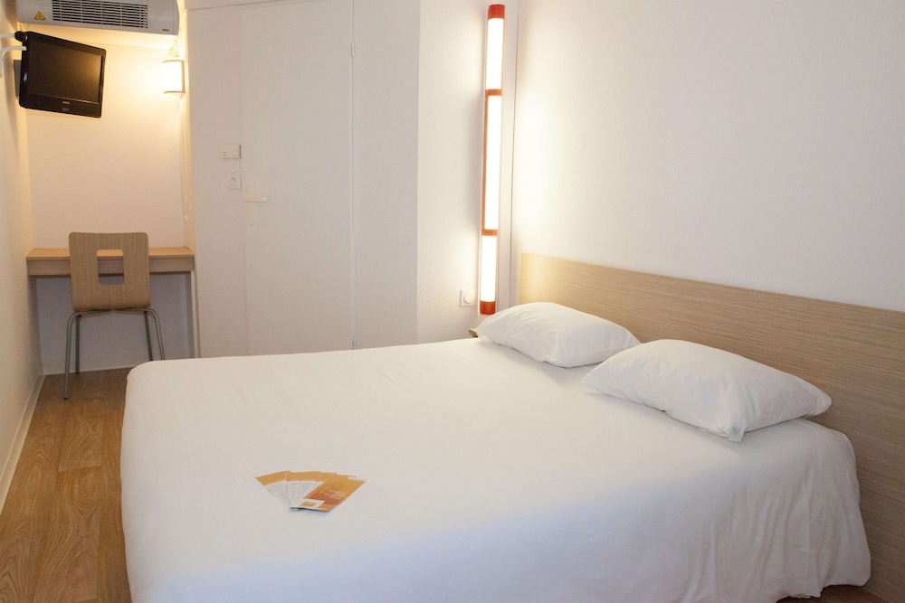 Standard Room, 2 Twin Beds photo 1