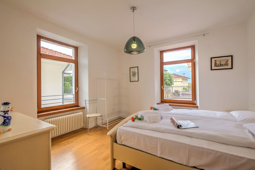 Family Apartment, Multiple Bedrooms, 2 Bathrooms (Boutique Terrace Apartment In The)