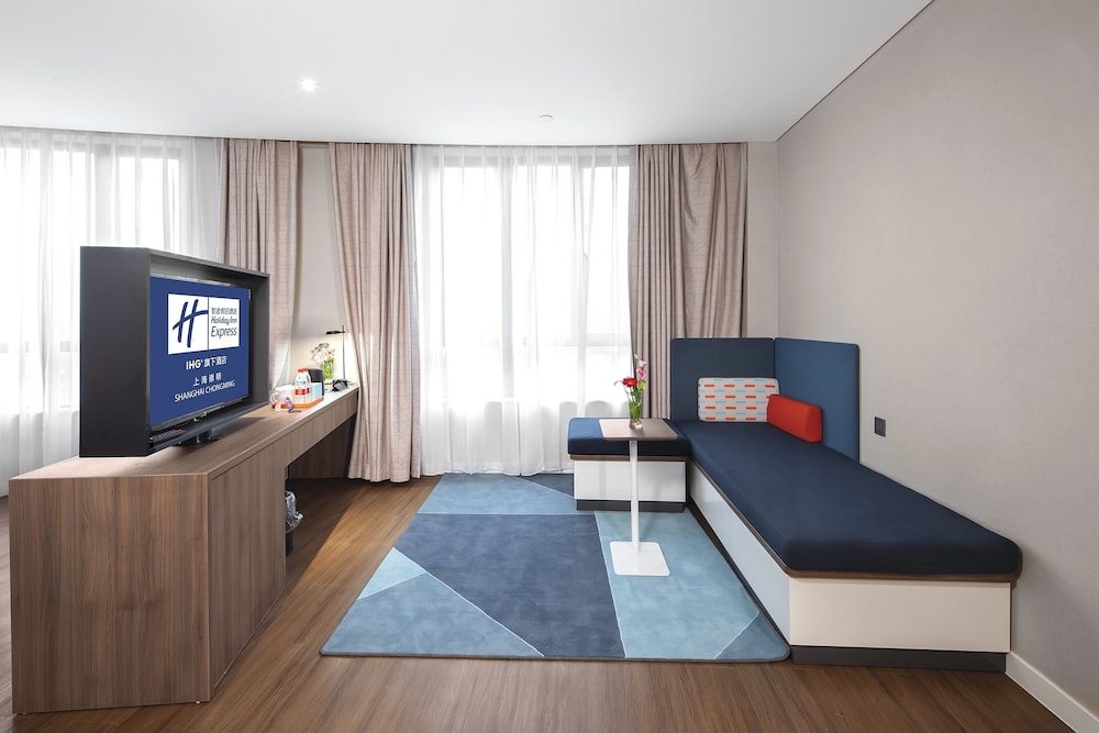 Suite, 1 King Bed (Additional Living Area Top Floor) photo 2