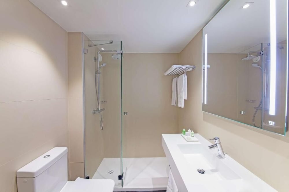 Business Room, Garden View - Photo 2