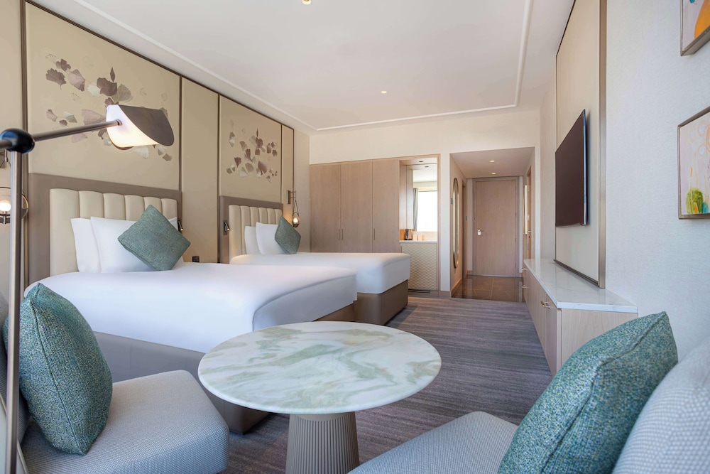 Club Signia Room, 2 Double Bed, City View photo 3