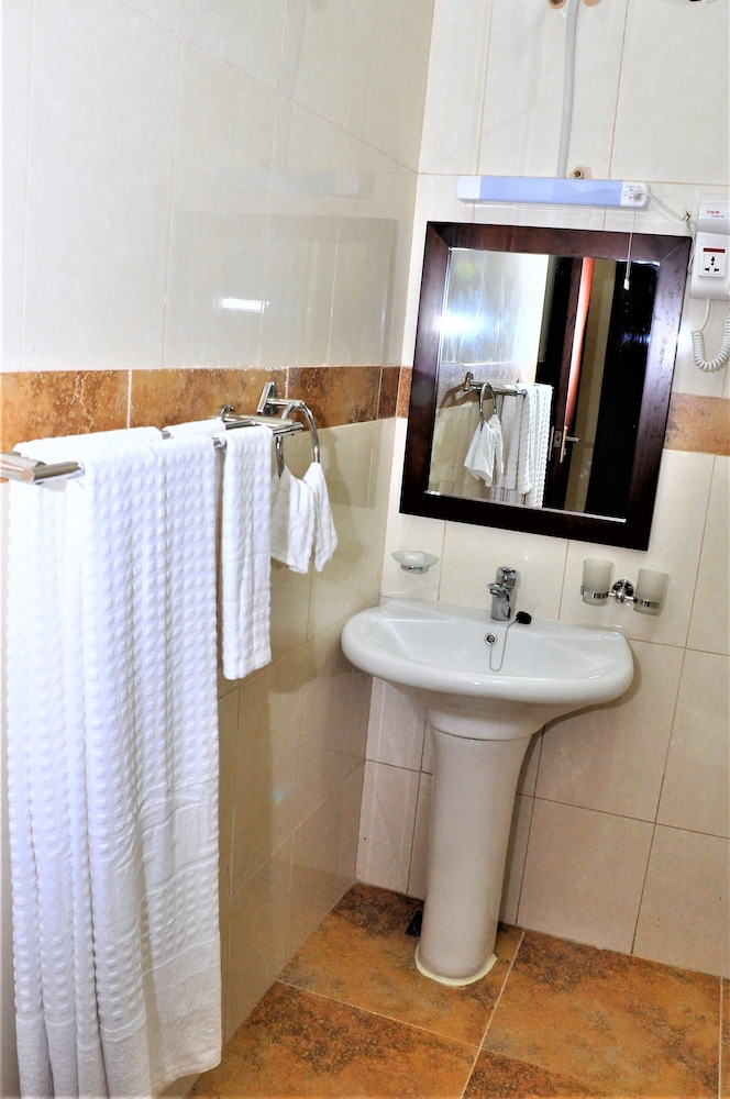 Standard Double Room, 1 Double Bed, Non Smoking photo 2