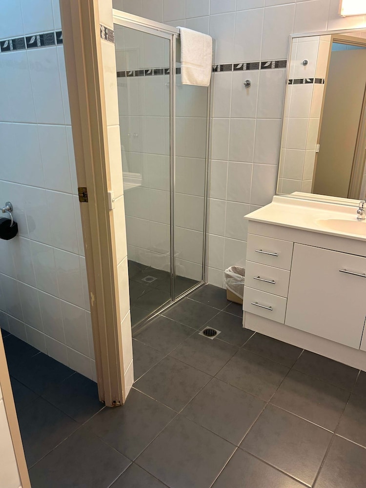 General Apartment Special photo 3