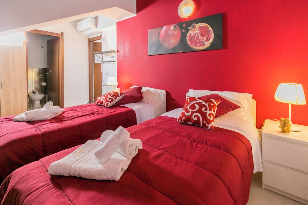 Basic Double or Twin Room(Melograno) photo 2