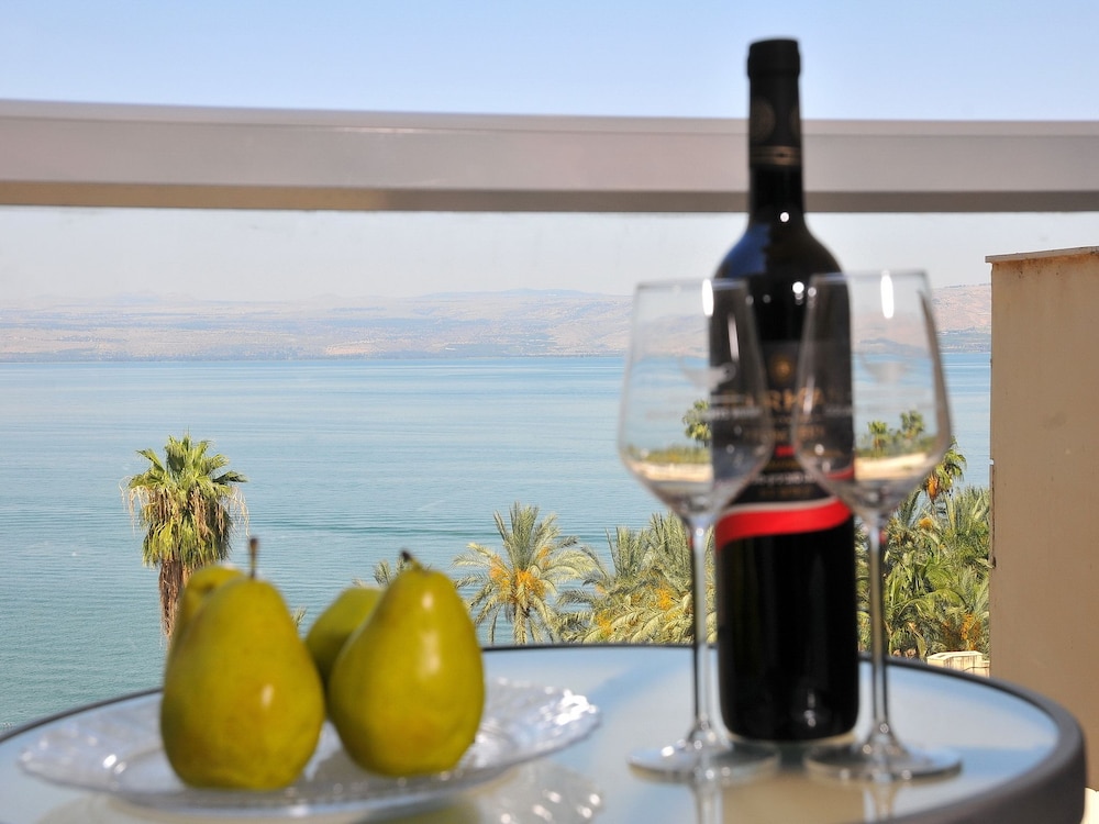 Premium Suite, 1 Bedroom, Balcony, Lake View photo 3
